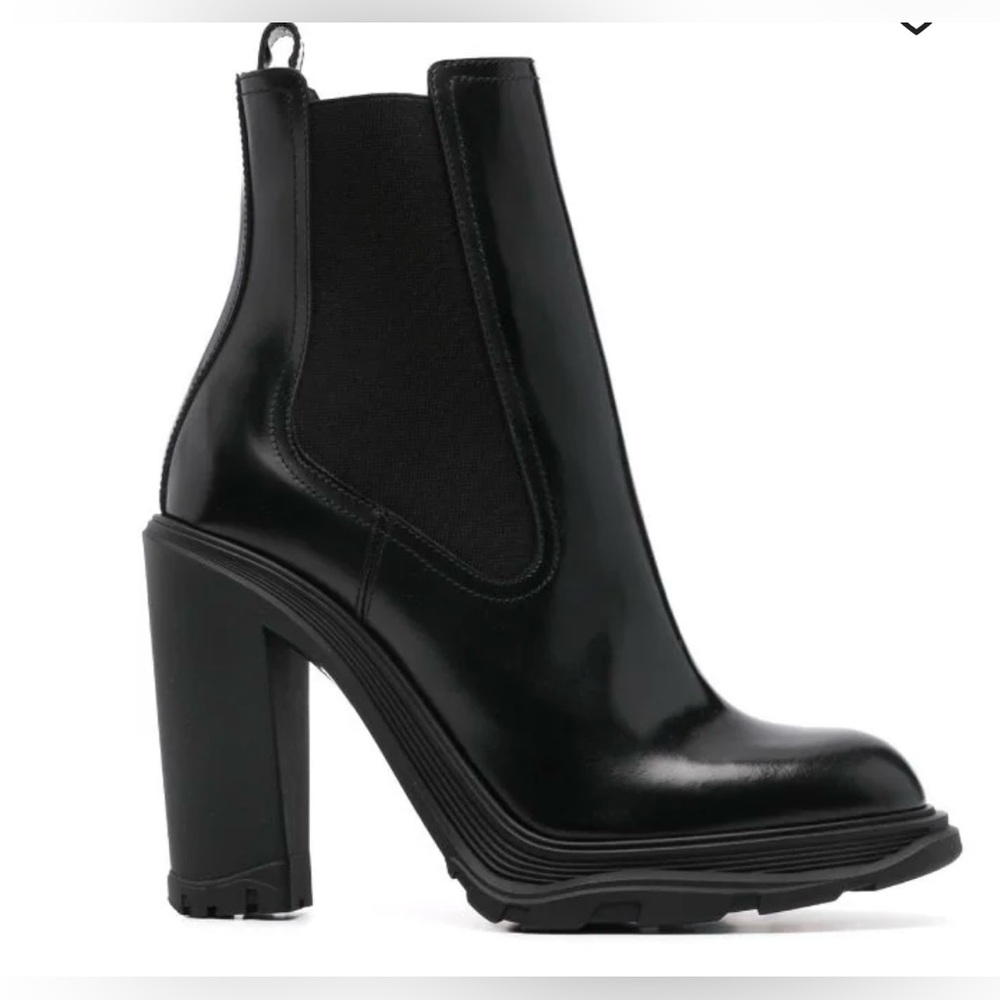 Alexander McQueen Chelsea Boot
